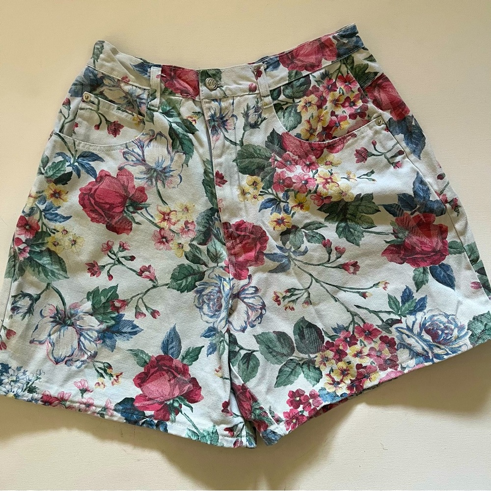 Vintage floral denim  high waisted shorts size 12